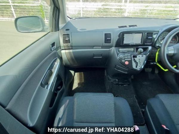 Used 2003 AT toyota wish ZNE10G Image[19]
