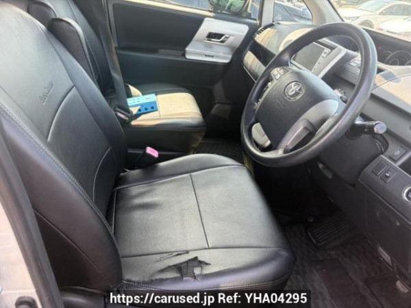 Used 2010 AT toyota noah ZRR70G Image[8]