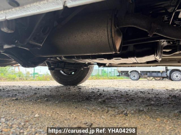 Used 2005 AT toyota regiusace-van KDH200V Image[19]