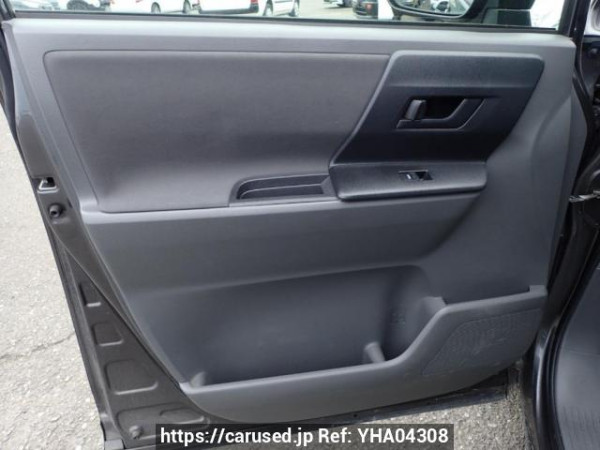 Used 2010 AT toyota noah ZRR70G Image[13]