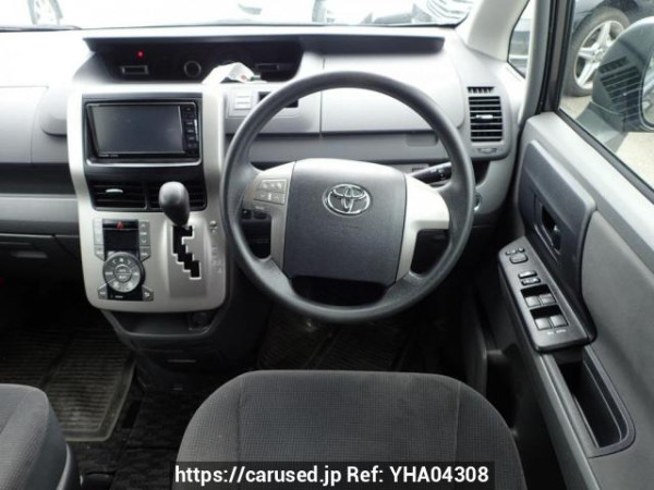 Used 2010 AT toyota noah ZRR70G Image[24]