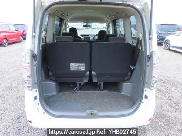 Used 2008 AT toyota voxy ZRR70G Image[8]