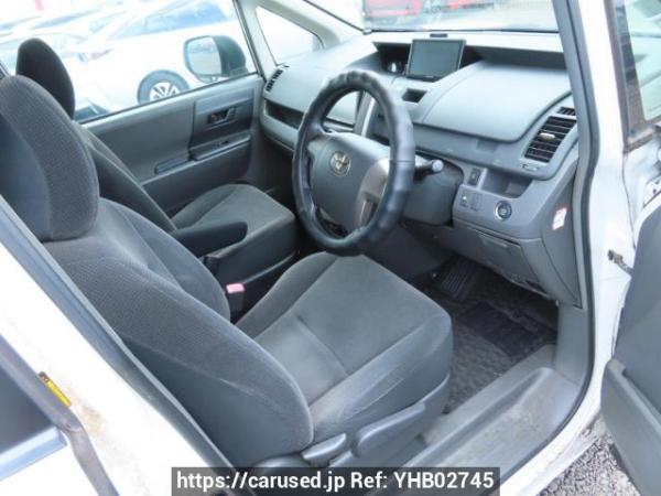Used 2008 AT toyota voxy ZRR70G Image[11]
