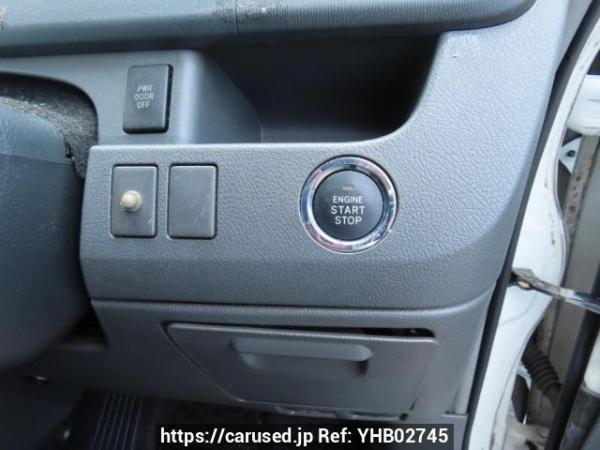 Used 2008 AT toyota voxy ZRR70G Image[25]