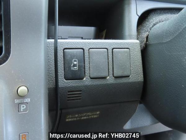 Used 2008 AT toyota voxy ZRR70G Image[26]