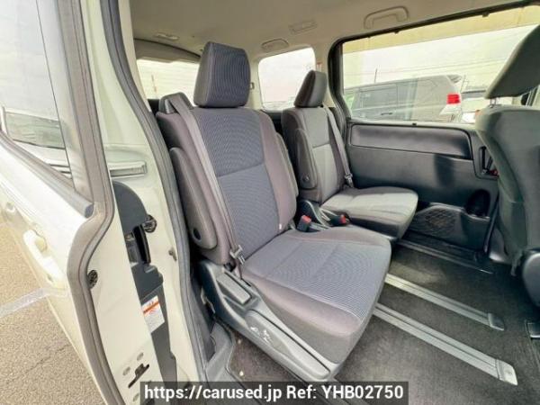 Used 2015 AT toyota voxy ZRR80G Image[14]