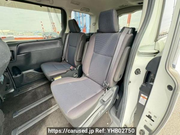 Used 2015 AT toyota voxy ZRR80G Image[15]
