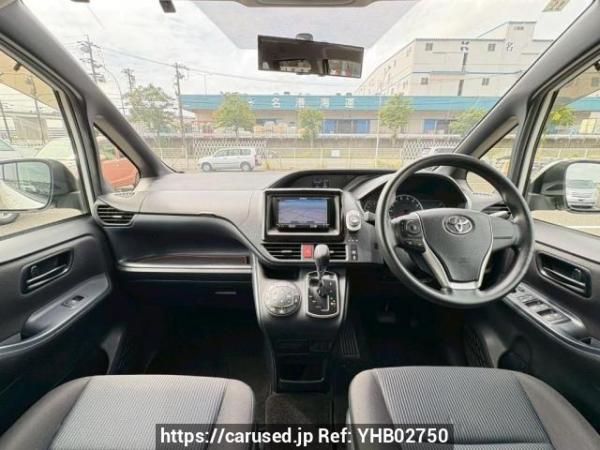 Used 2015 AT toyota voxy ZRR80G Image[19]