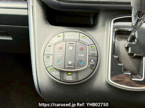 Used 2015 AT toyota voxy ZRR80G Image[25]