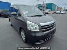 Toyota Noah ZRR70G
