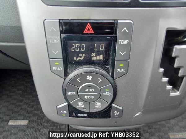 Used 2009 AT toyota noah ZRR70G Image[22]