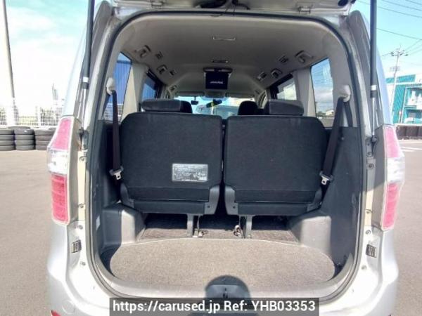 Used 2009 AT toyota noah ZRR70G Image[17]