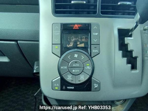 Used 2009 AT toyota noah ZRR70G Image[25]