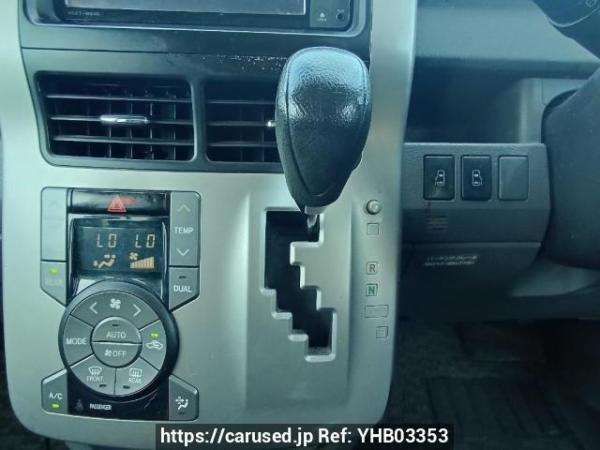 Used 2009 AT toyota noah ZRR70G Image[26]