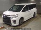 Toyota Voxy ZRR80W
