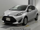 Toyota Aqua NHP10