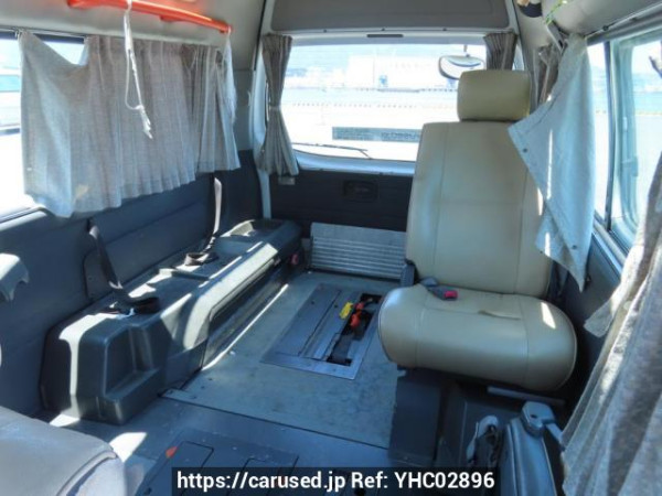 Used 2003 AT nissan caravan-bus DWMGE25 Image[16]