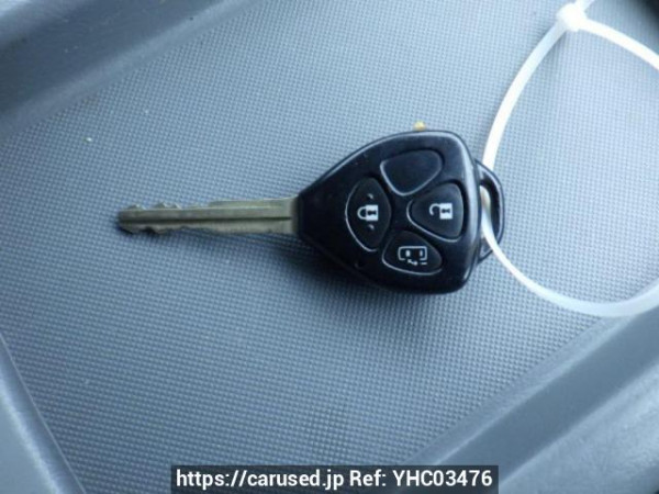 Used 2005 AT toyota hiace-wagon TRH214W Image[24]