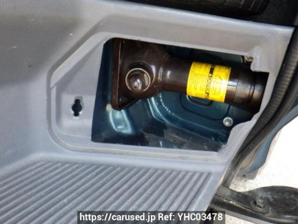 Used 2002 AT toyota hiace-van RZH112V Image[36]