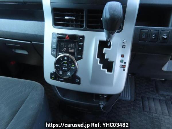 Used 2013 AT toyota noah ZRR70G Image[28]