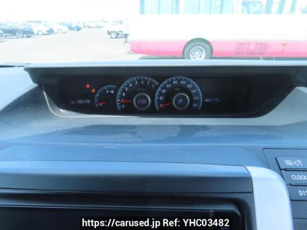 Used 2013 AT toyota noah ZRR70G Image[30]