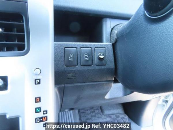Used 2013 AT toyota noah ZRR70G Image[32]
