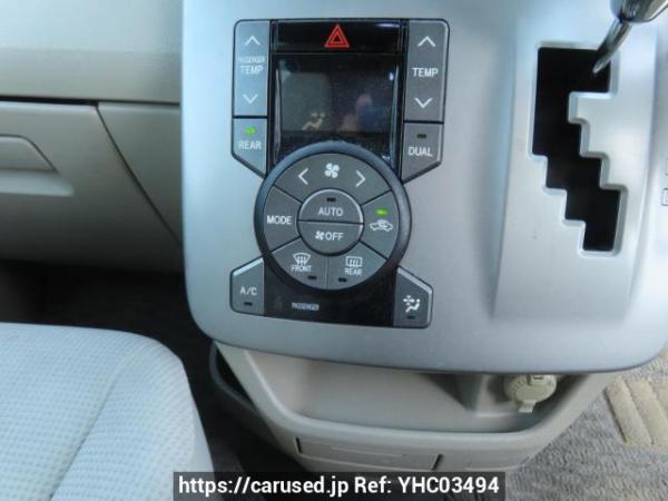 Used 2008 AT toyota noah ZRR70G Image[28]