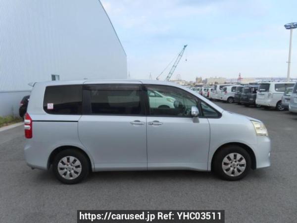 Used 2011 AT toyota noah ZRR70G Image[7]
