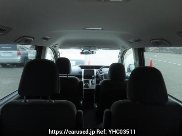 Used 2011 AT toyota noah ZRR70G Image[9]