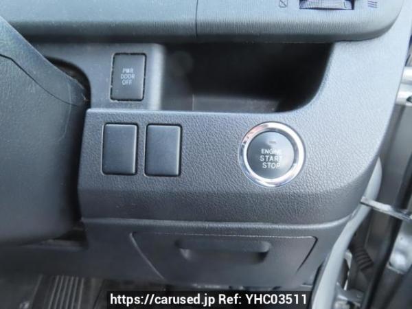 Used 2011 AT toyota noah ZRR70G Image[33]