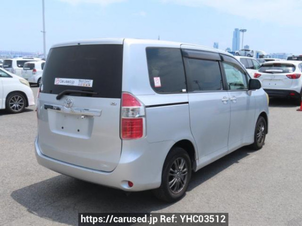 Used 2007 AT toyota noah ZRR70G Image[6]