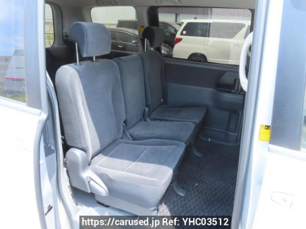 Used 2007 AT toyota noah ZRR70G Image[18]