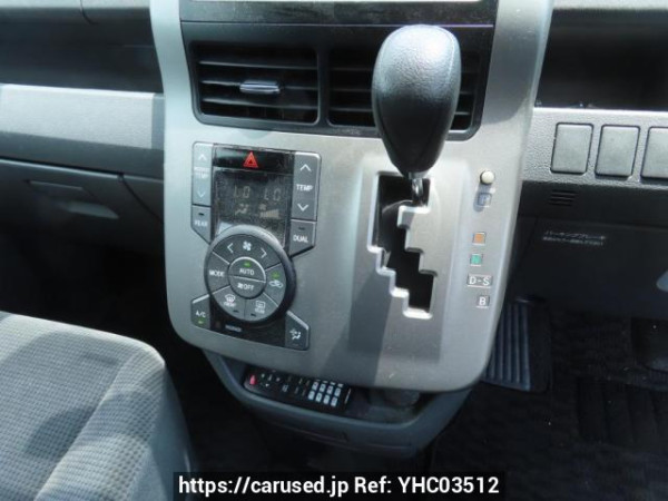 Used 2007 AT toyota noah ZRR70G Image[30]