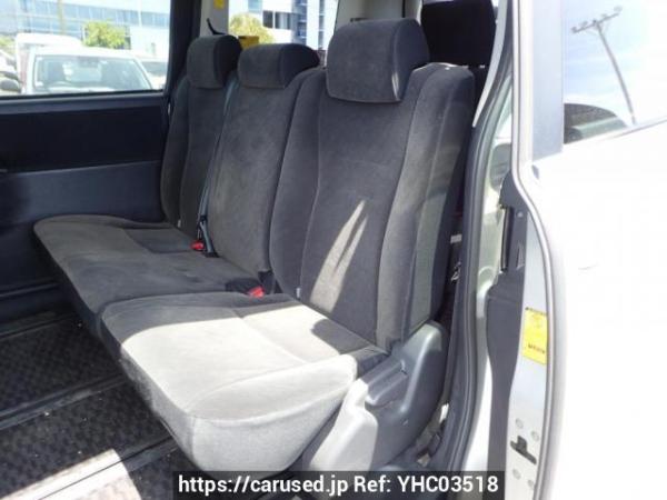 Used 2010 AT toyota noah ZRR70G Image[19]