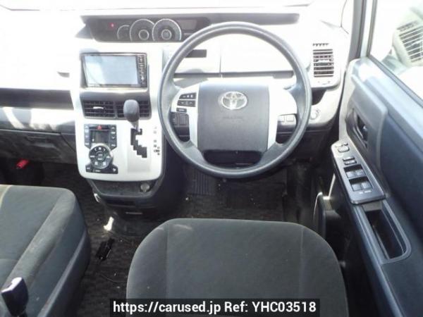 Used 2010 AT toyota noah ZRR70G Image[23]