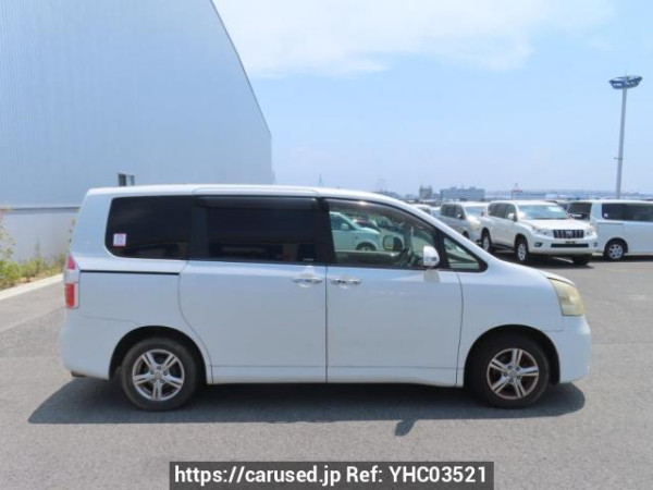 Used 2007 AT toyota noah ZRR70G Image[7]