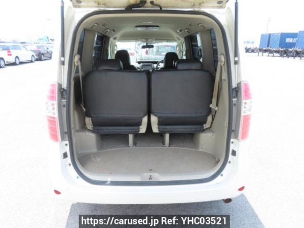 Used 2007 AT toyota noah ZRR70G Image[8]