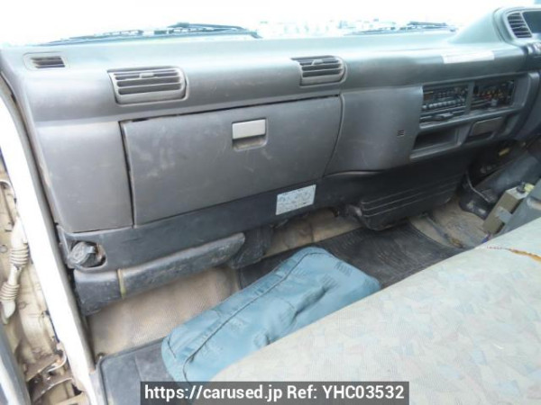 Used 2002 MT isuzu juston NRR35C3 Image[28]