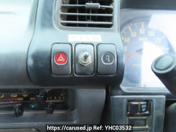 Used 2002 MT isuzu juston NRR35C3 Image[37]