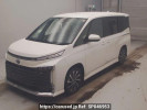 Toyota Voxy ZWR90W
