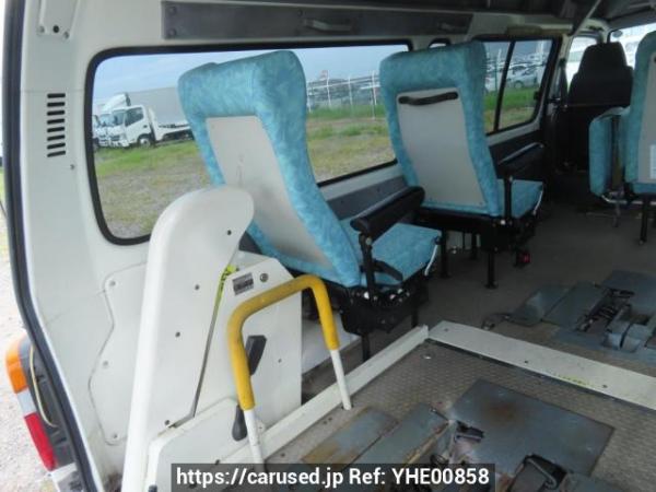 Used 2004 AT toyota hiace-van TRH122K Image[11]