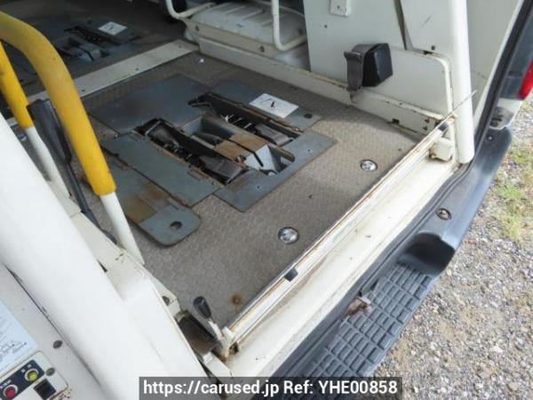 Used 2004 AT toyota hiace-van TRH122K Image[12]