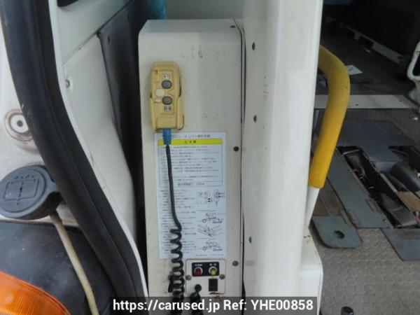 Used 2004 AT toyota hiace-van TRH122K Image[13]