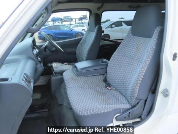Used 2004 AT toyota hiace-van TRH122K Image[20]