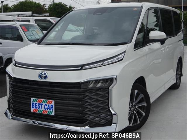 Buy Used 2025 Toyota Voxy ZWR90W (SP046B9A) - Carused.jp