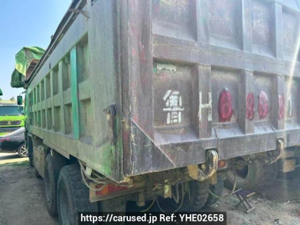 Used 2019 MT howo 380 ZZ3317N3267E1 Image[6]