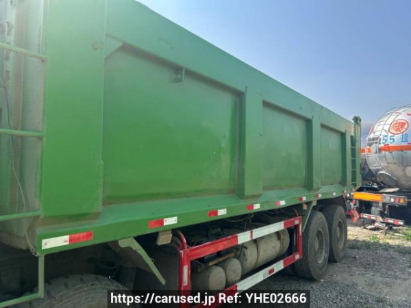 Used 2021 MT howo 440 ZZ3317V426HE1 Image[8]