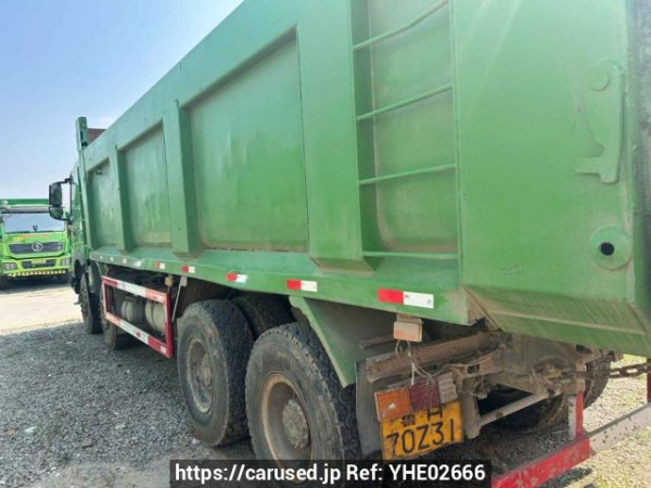 Used 2021 MT howo 440 ZZ3317V426HE1 Image[10]