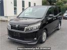 Toyota Voxy ZWR80G