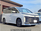 Toyota Voxy ZWR90W